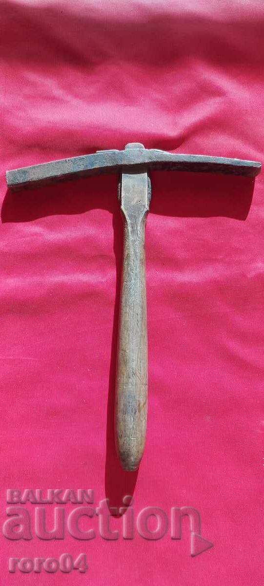 HAMMER - CRAFTSMAN - EXCELLENT - 6