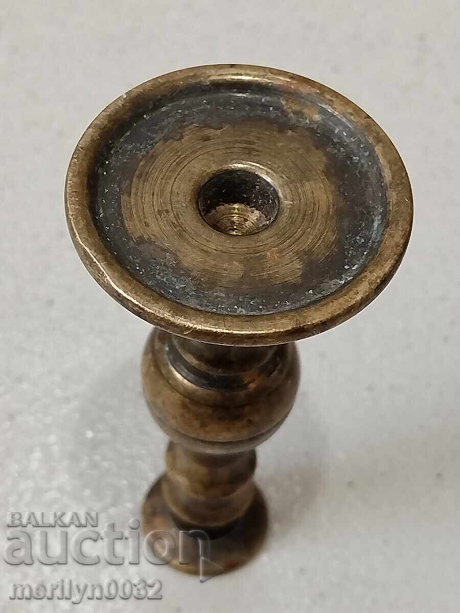 Delivery of Old bronze candlestick minion candle Delivery of Old bronze candlestick minion candle