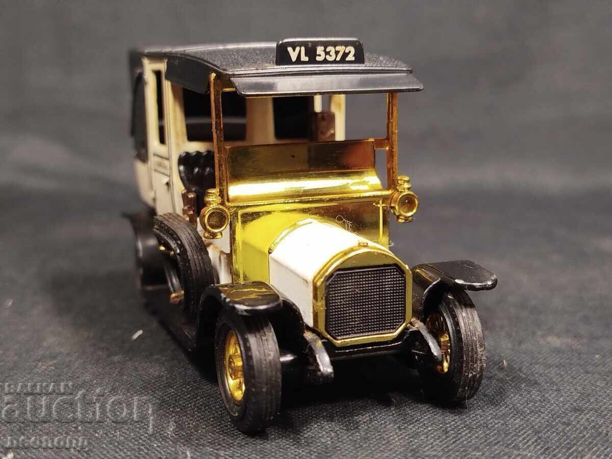 OLD RETRO METAL TROLLEY UNIC TAXI MATCHBOX MOY CHINA - 5 OLD RETRO METAL TROLLEY UNIC TAXI MATCHBOX MOY CHINA - 5