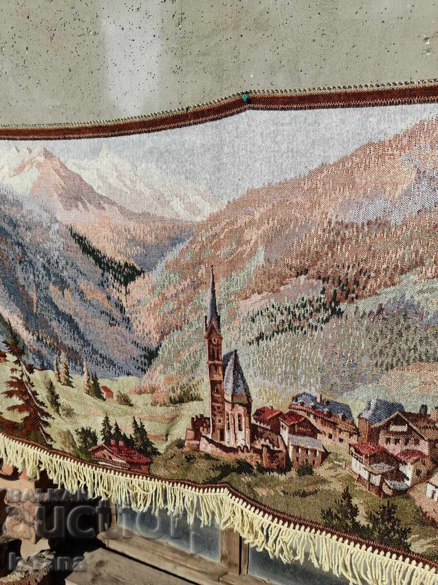 Delivery of Antique carpet, wall covering