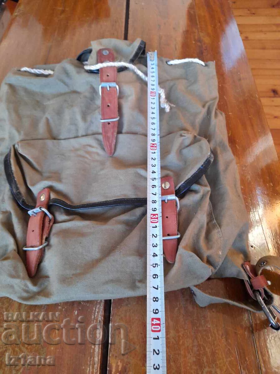 Auction Old canvas backpack Auction Old canvas backpack