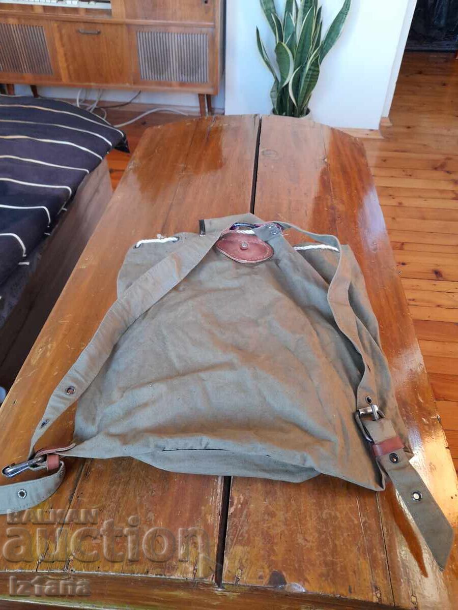 Old canvas backpack - 5 Old canvas backpack - 5