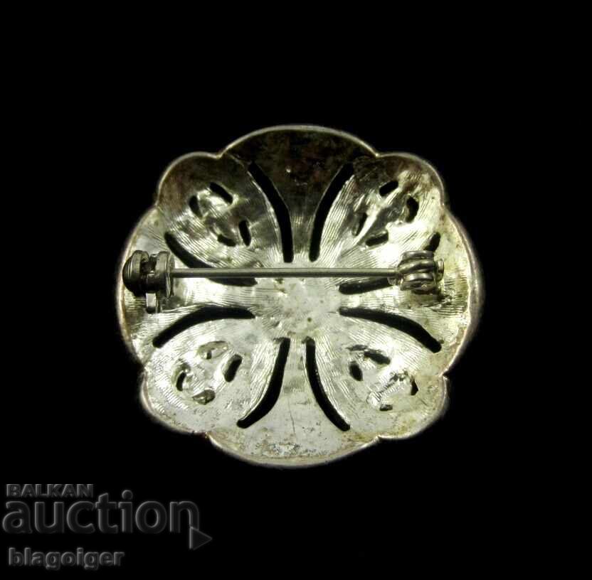 Auction Beautiful brooch-Jewelry-Decoration Auction Beautiful brooch-Jewelry-Decoration