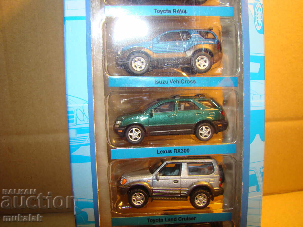 Auction 1:72 HONGWELL TOYOTA MITSUBISHI CAR MODEL JEEP Auction 1:72 HONGWELL TOYOTA MITSUBISHI CAR MODEL JEEP