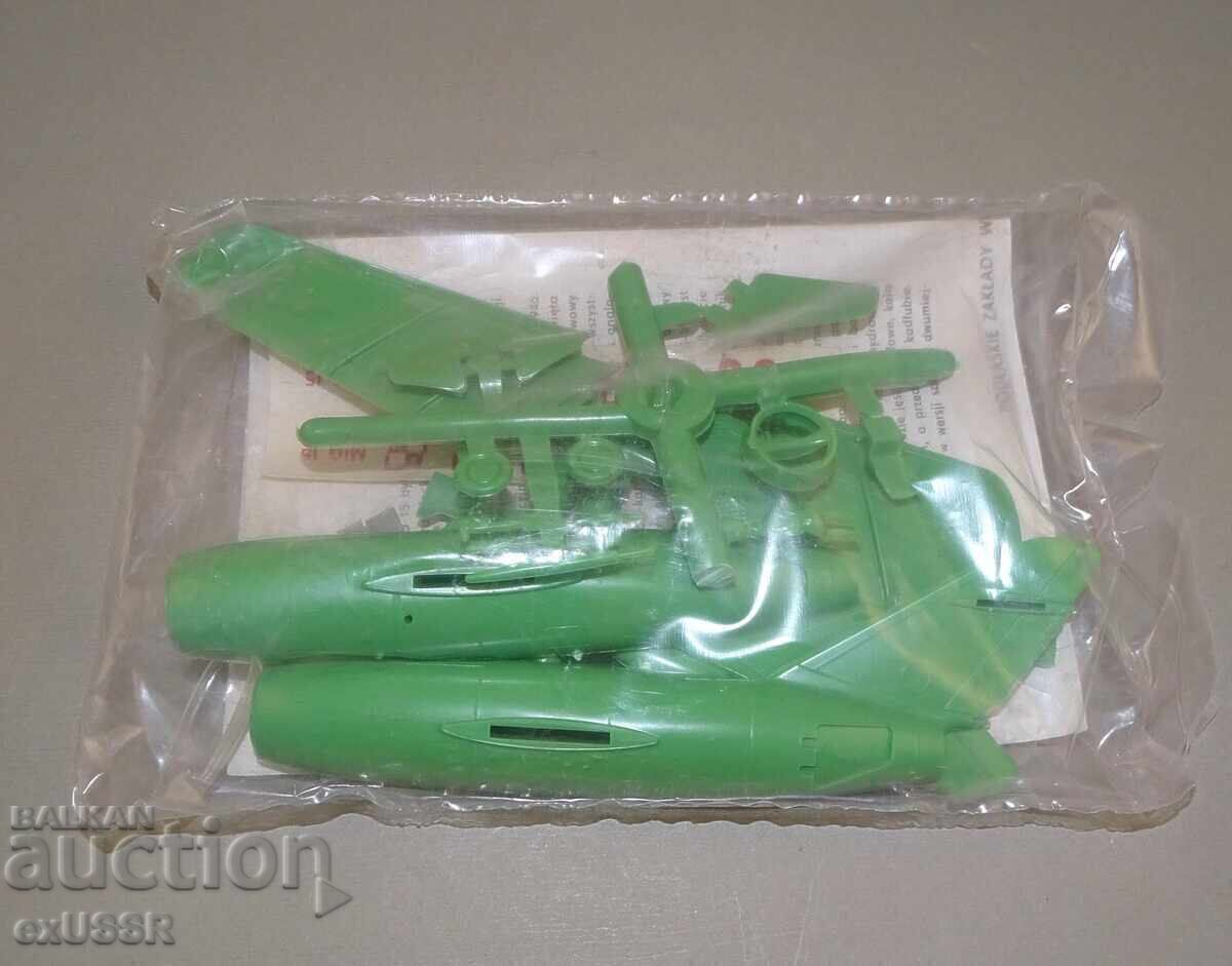 Auction  Assembly model aircraft POLAND MiG 15 1/72