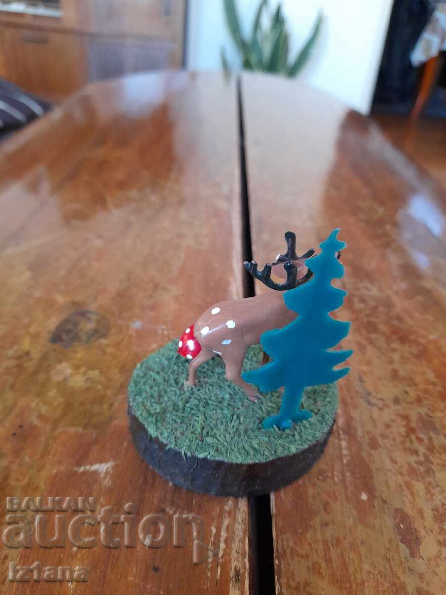 Auction  Old souvenirs, decoration