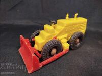 BZC OLD RETRO PLASTIC TOY TRACTOR