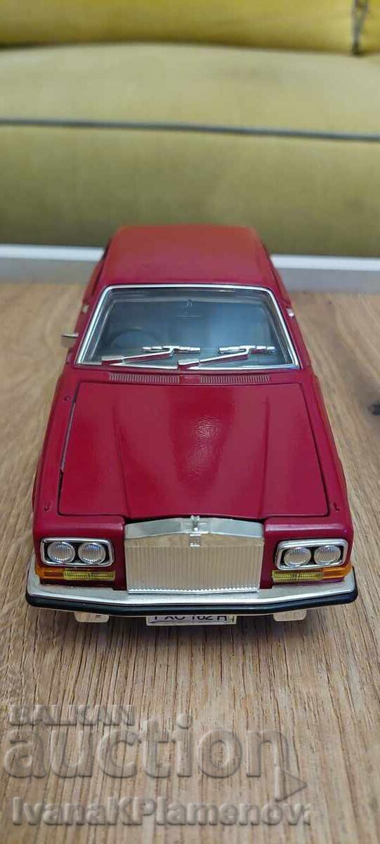 Metal cart for collectors, excellent with price 60.00 BGN | € 30.68