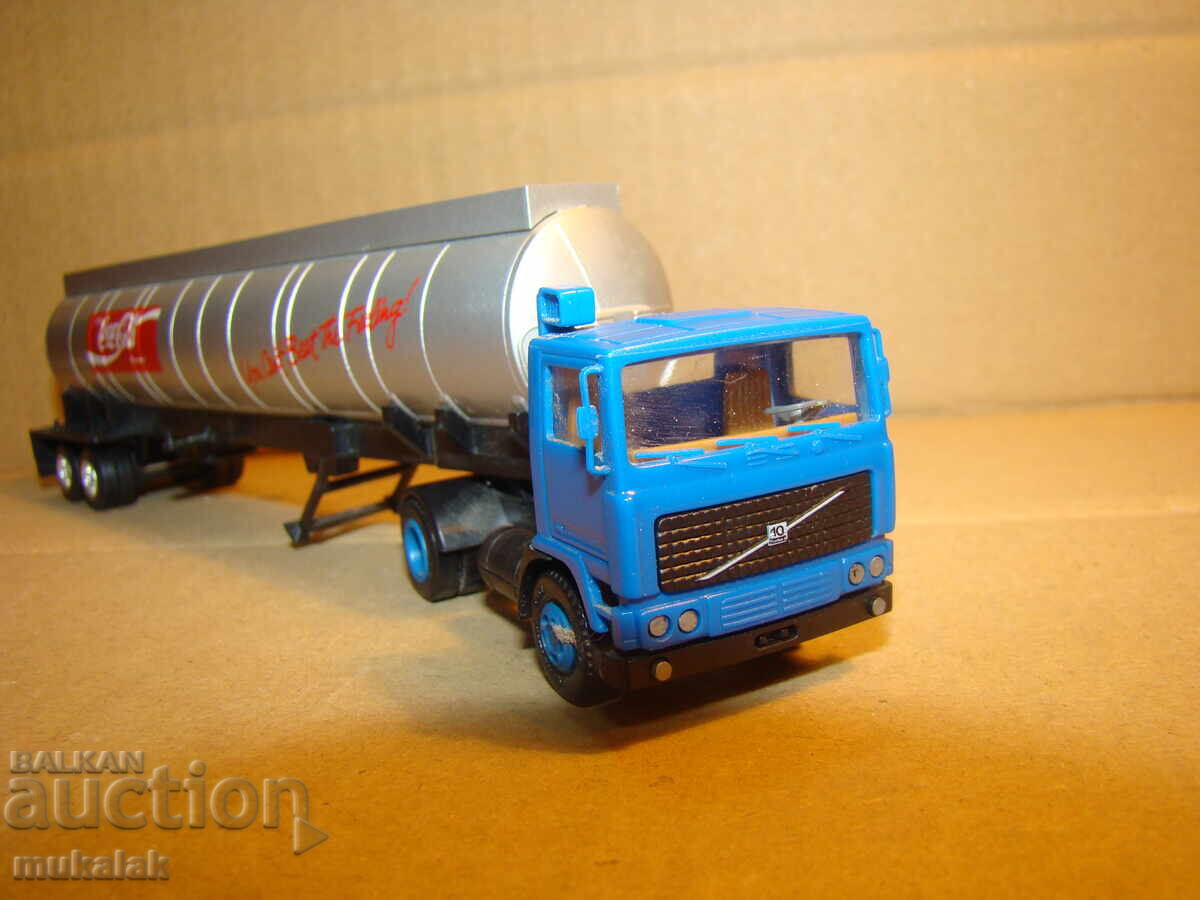 HERPA H0 1/87 VOLVO TRUCK MODEL TOY TROLLEY - 5 HERPA H0 1/87 VOLVO TRUCK MODEL TOY TROLLEY - 5