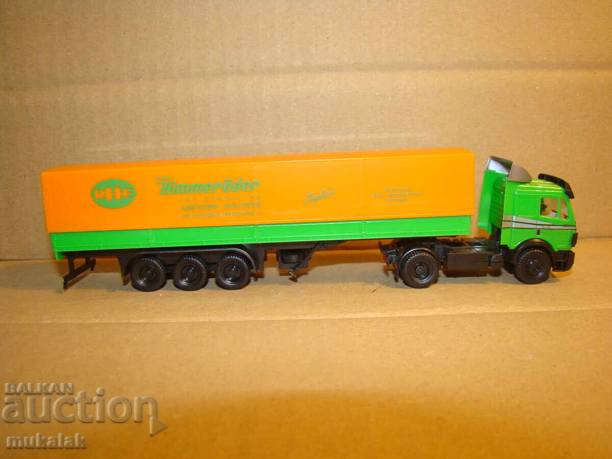 HERPA H0 1/87 MERCEDES BENZ TRUCK MODEL TROLLEY - 5 HERPA H0 1/87 MERCEDES BENZ TRUCK MODEL TROLLEY - 5