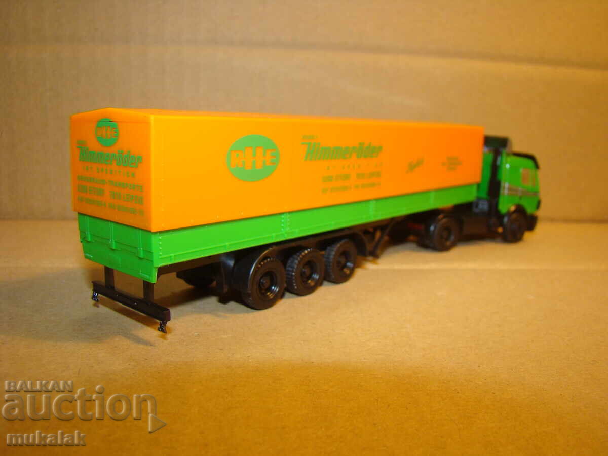 HERPA H0 1/87 MERCEDES BENZ TRUCK MODEL TROLLEY - 6 HERPA H0 1/87 MERCEDES BENZ TRUCK MODEL TROLLEY - 6