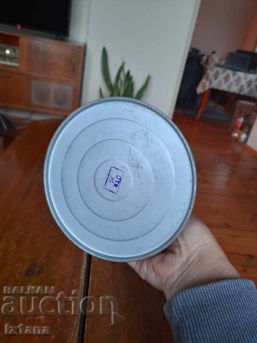 Delivery of Old gas lantern