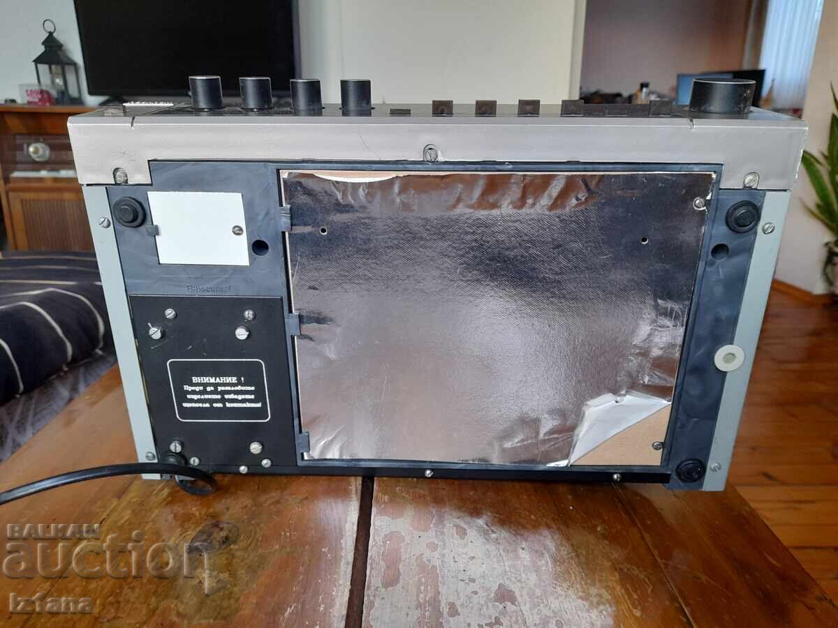 Old Amplifier Resprom U 202 - 5 Old Amplifier Resprom U 202 - 5
