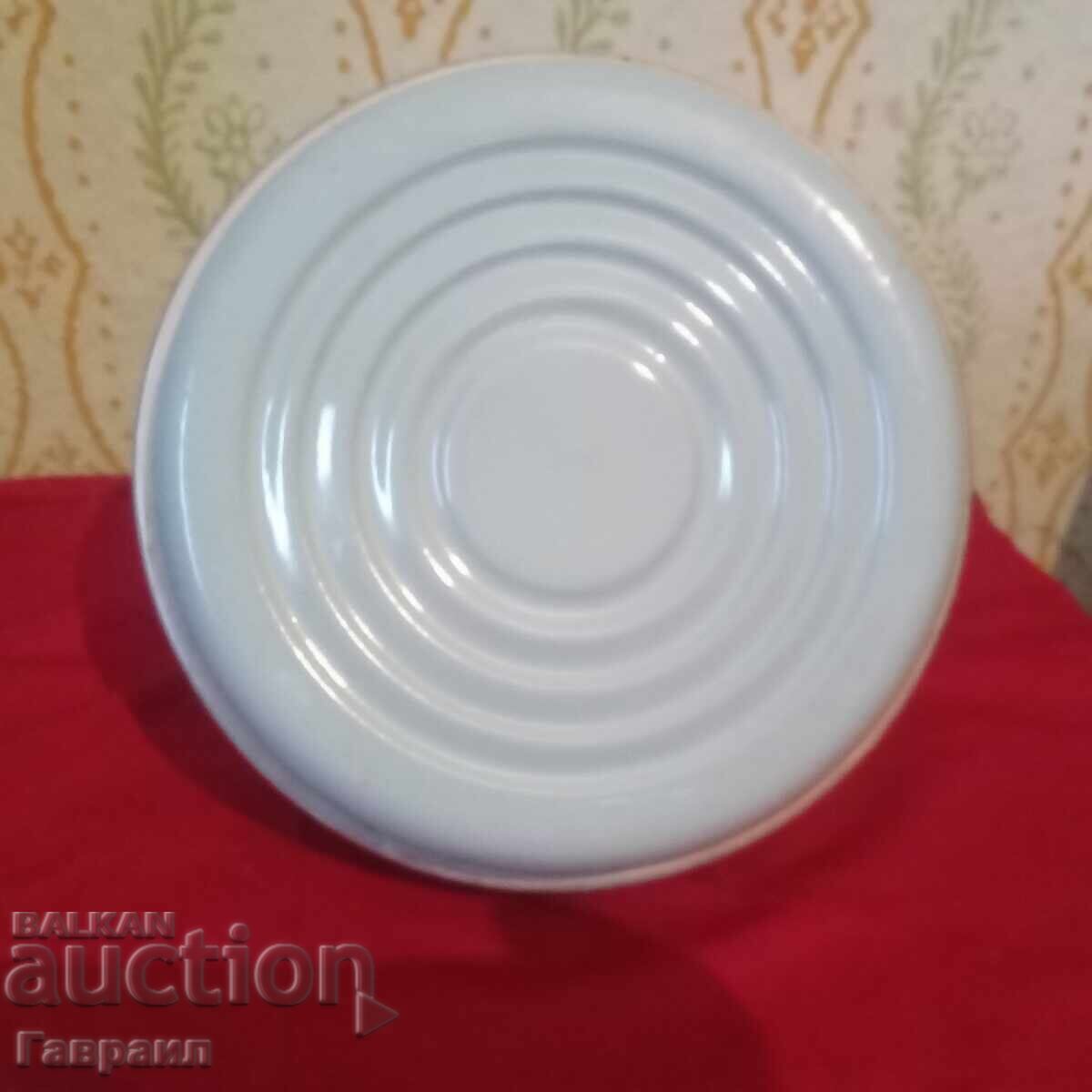 Μια παλιά τσαγιέρα με τιμή 10.00 BGN | € 5.11 Μια παλιά τσαγιέρα με τιμή 10.00 BGN | € 5.11