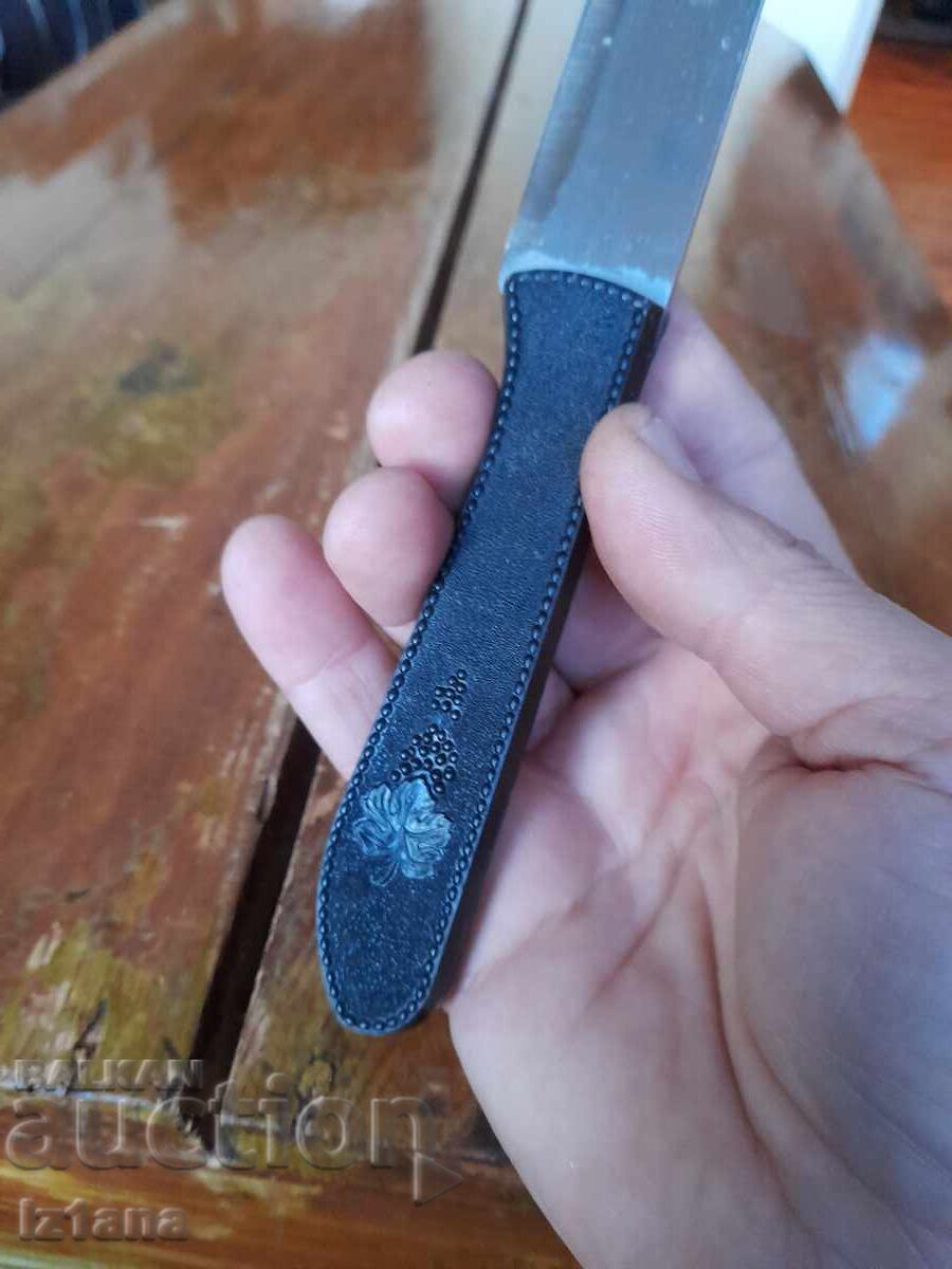 Delivery of Old kitchen knife