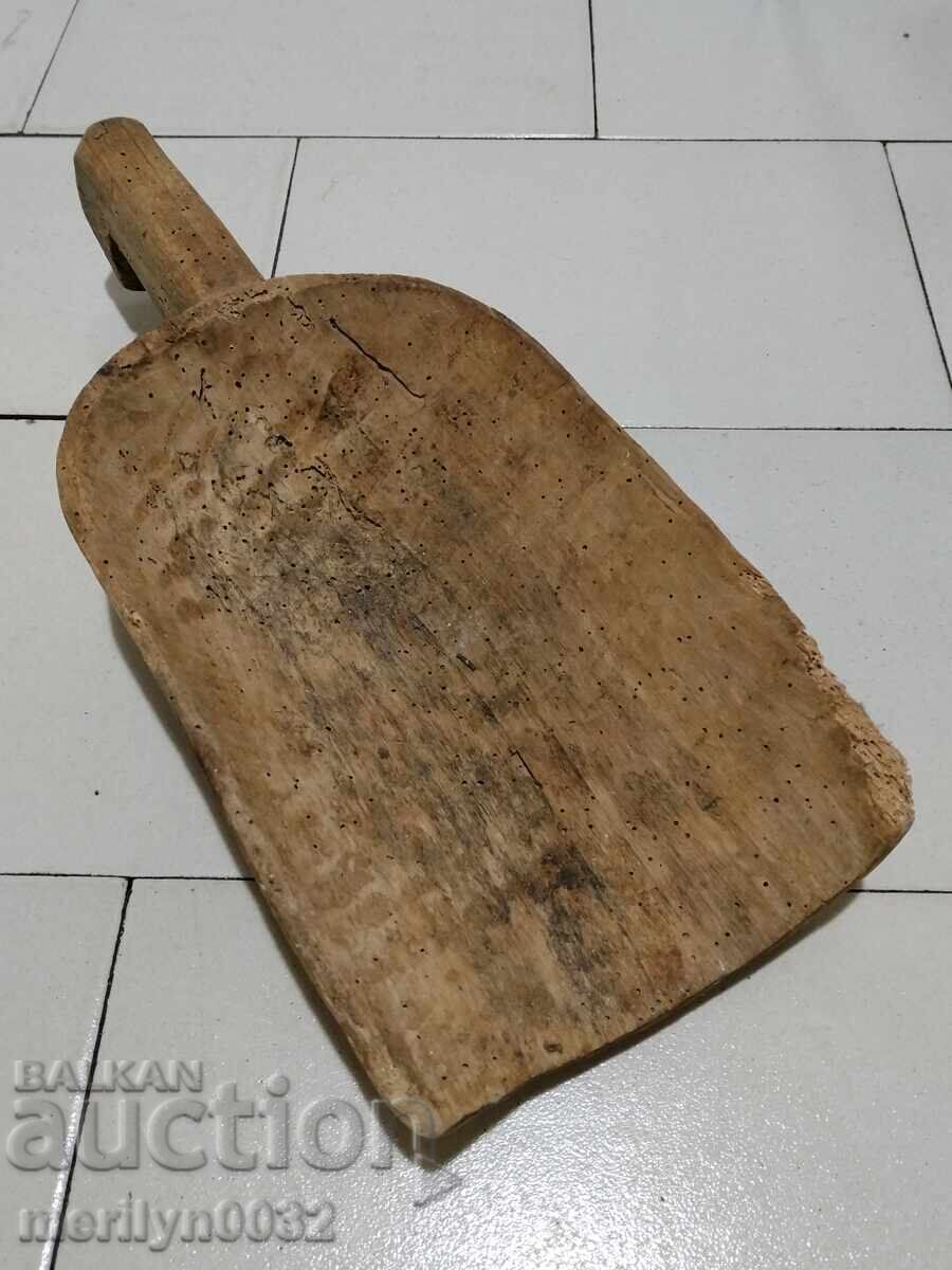 Old wooden shovel, spade, wooden shovel with price 48.00 BGN | € 24.54 Old wooden shovel, spade, wooden shovel with price 48.00 BGN | € 24.54