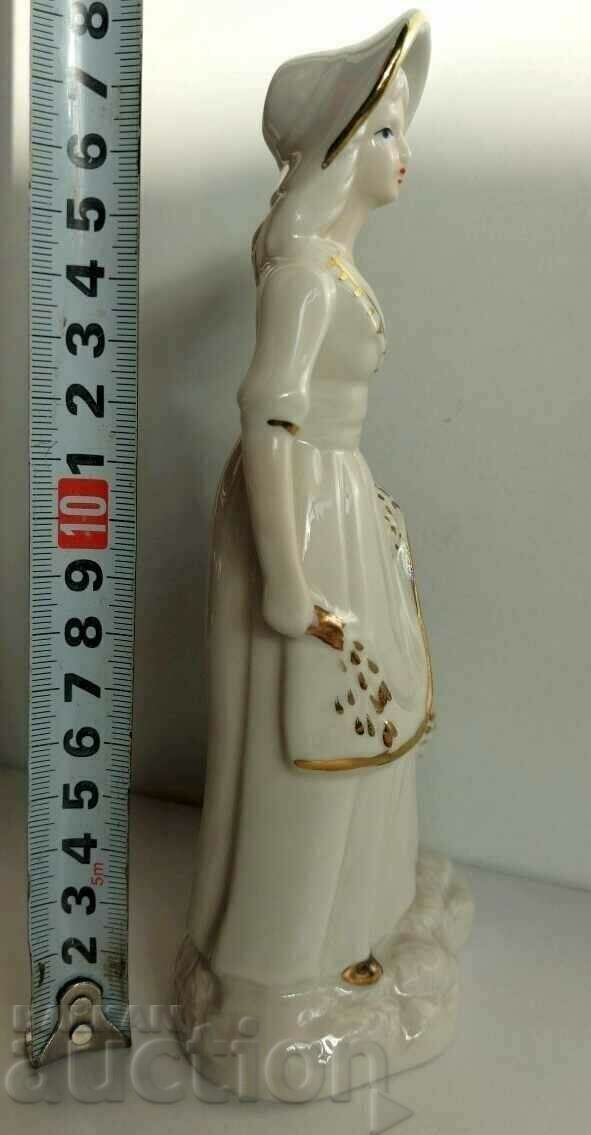 . PORCELAIN FIGURE STATUETTE WOMAN WITHOUT REMARKS HEALTH with price 17.00 BGN | € 8.69 . PORCELAIN FIGURE STATUETTE WOMAN WITHOUT REMARKS HEALTH with price 17.00 BGN | € 8.69
