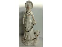 . PORCELAIN FIGURE STATUETTE WOMAN WITHOUT REMARKS HEALTH