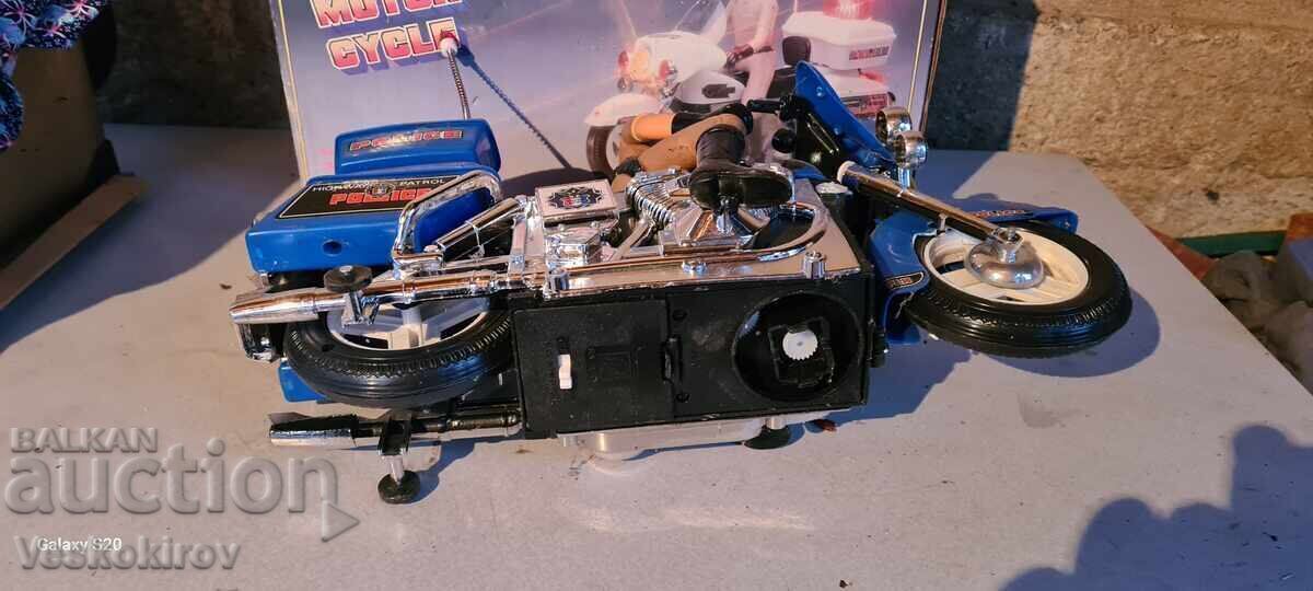 Доставка на Моторист с мотор от соц