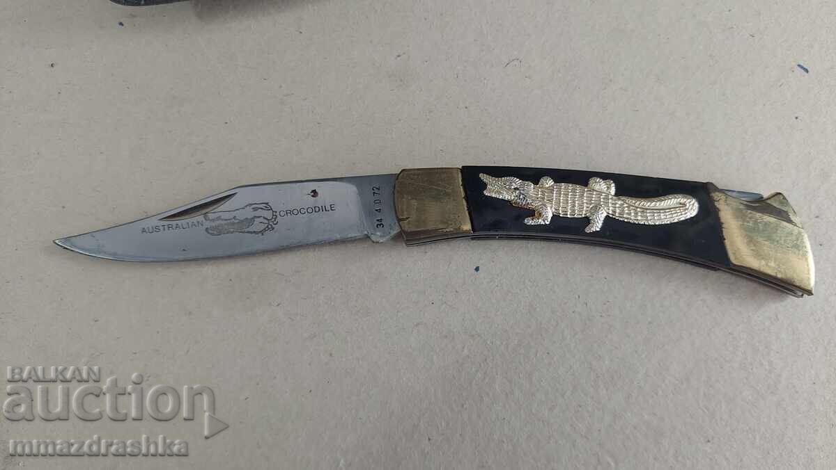 Crocodile pocket knife