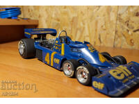 1:12 Tamiya 12036 Tyrrell P34 Vehicul cu șase roți