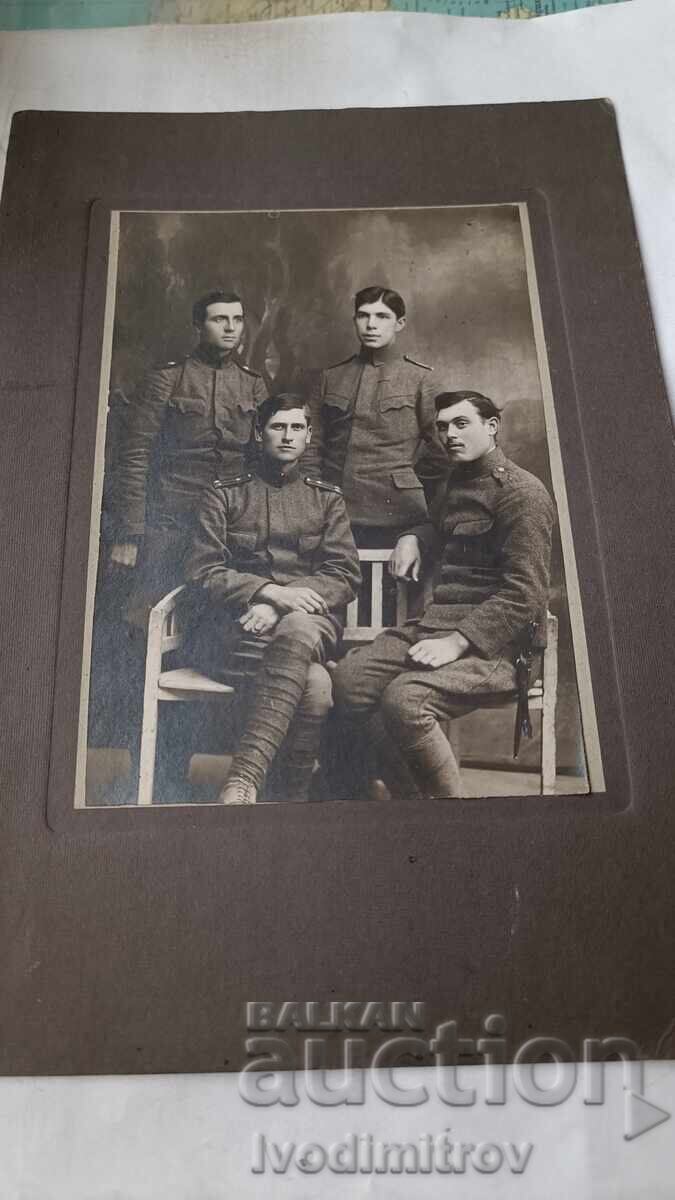 Fotografie Un ofițer și trei soldați Gyumurjina 1918 Carton