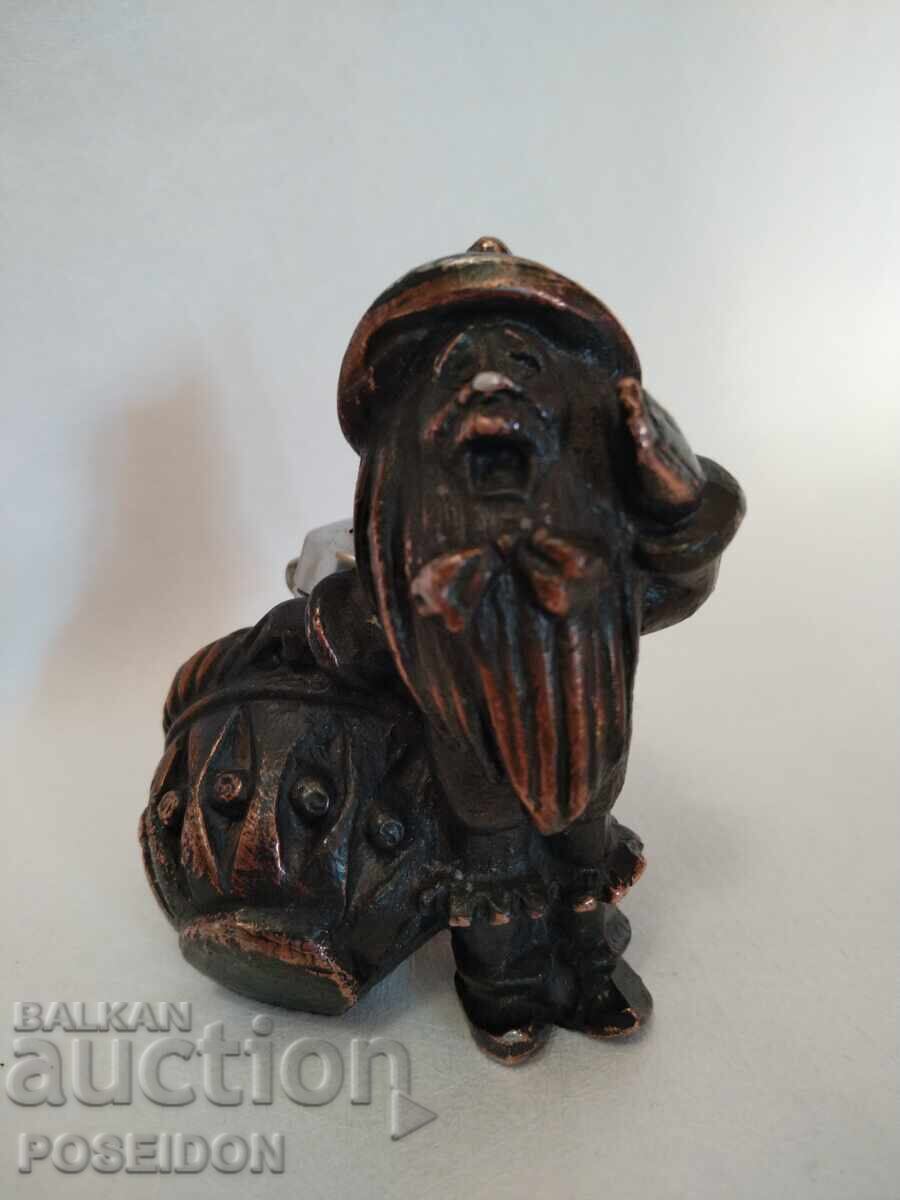 CAMERA DE SARE; MENTA ; SFEŞNIC - 6 CAMERA DE SARE; MENTA ; SFEŞNIC - 6