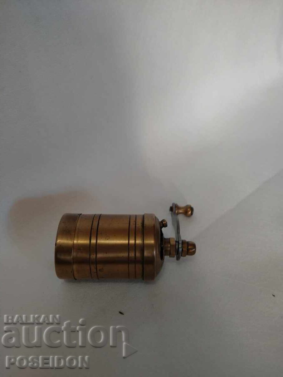 BLACK PEPPER GRINDER with price 45.00 BGN | € 23.01 BLACK PEPPER GRINDER with price 45.00 BGN | € 23.01