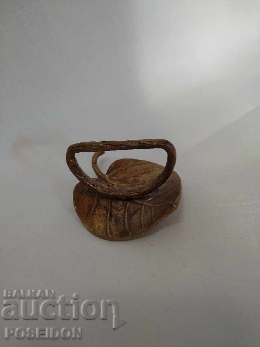 Foaie SULFETICĂ cu preț 35.00 BGN | € 17.90 Foaie SULFETICĂ cu preț 35.00 BGN | € 17.90