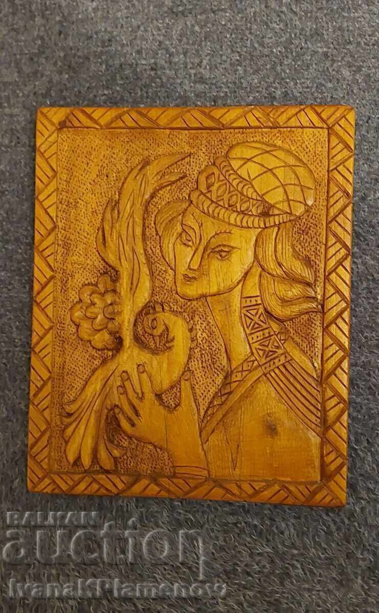 Пано дърворезба за колекционери 26см 21см Пано дърворезба за колекционери 26см 21см