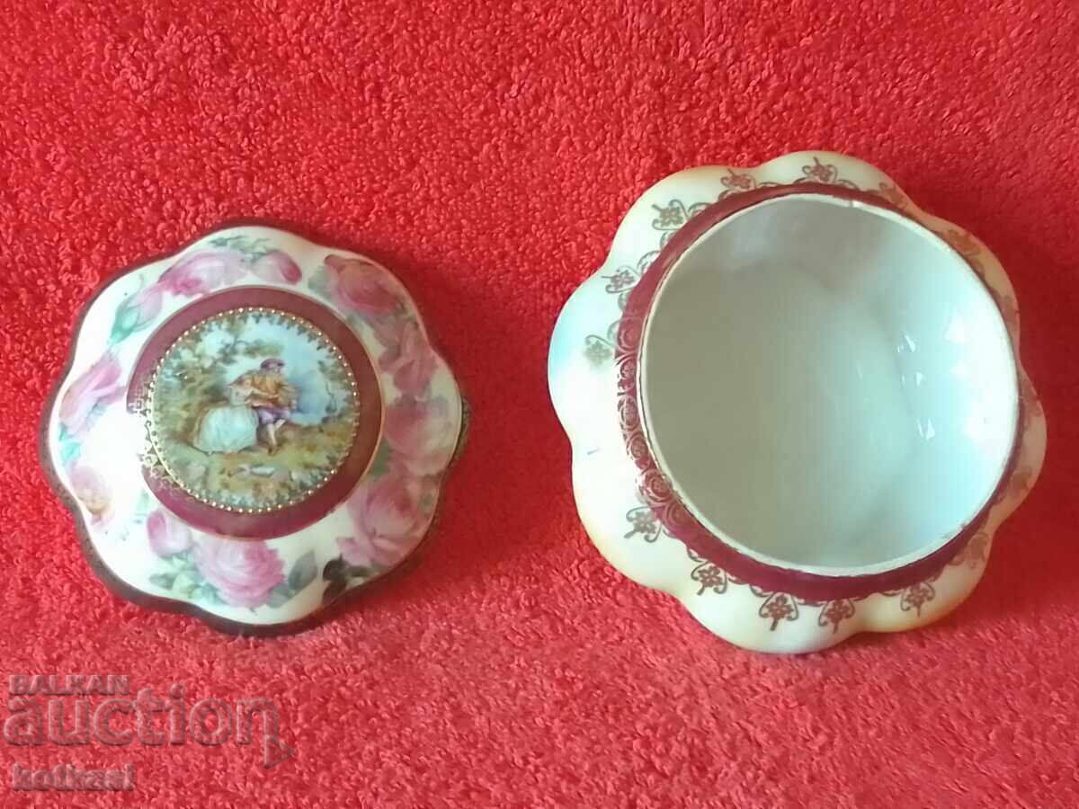 Παράδοση Παλιά πορσελάνινη κούπα Γερμανία Αυστρία χειροποίητη με σήμανση Kosher Παράδοση Παλιά πορσελάνινη κούπα Γερμανία Αυστρία χειροποίητη με σήμανση Kosher