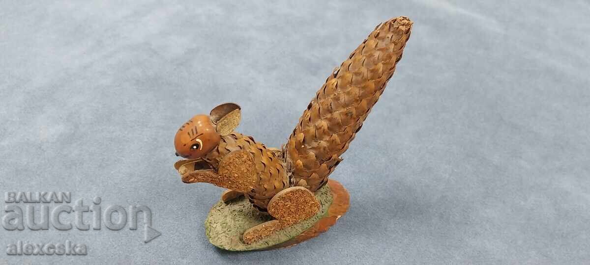 Social Squirrel - 5 Social Squirrel - 5