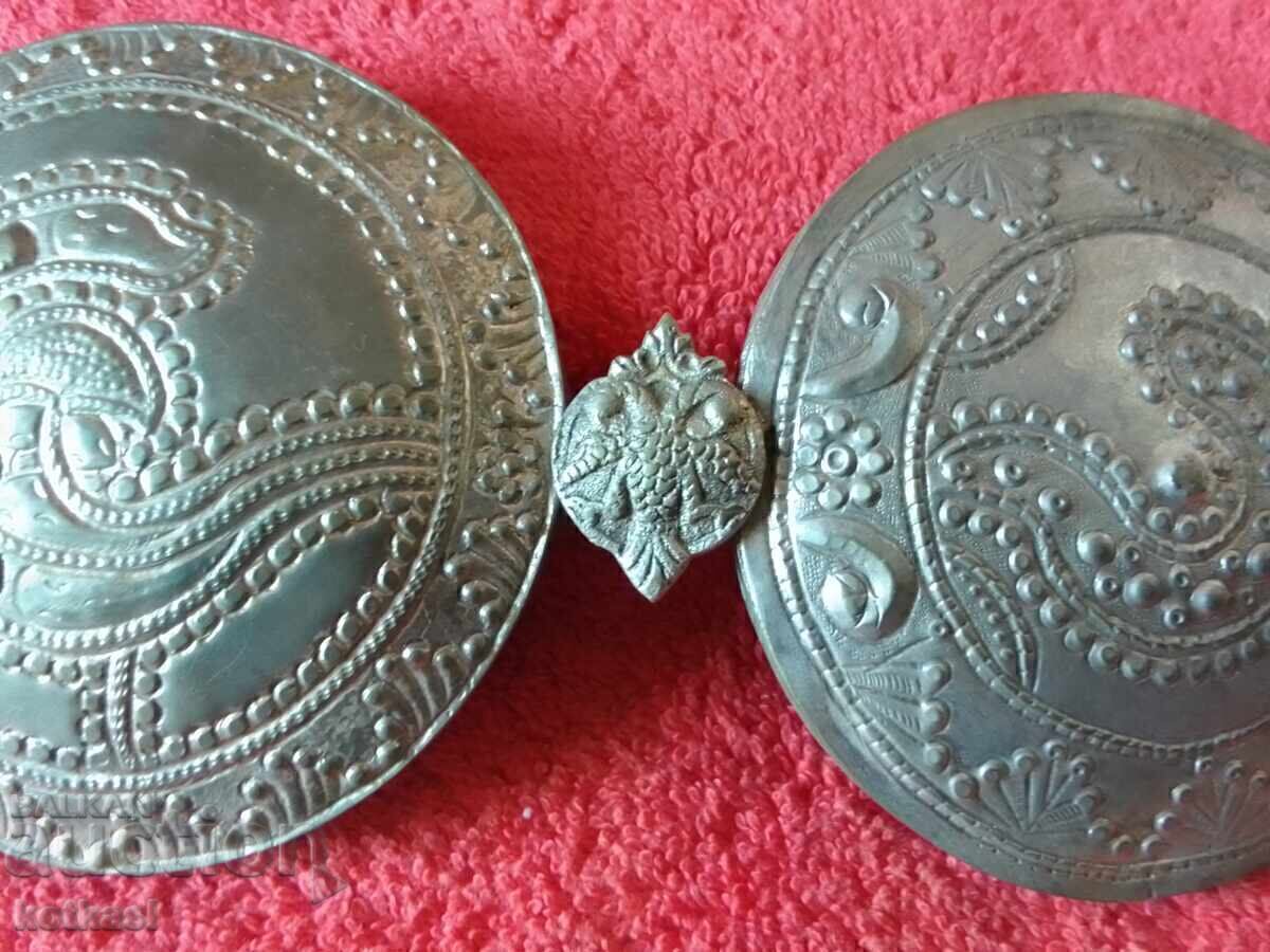 Auction Old large silver buckles costume jewelry Auction Old large silver buckles costume jewelry