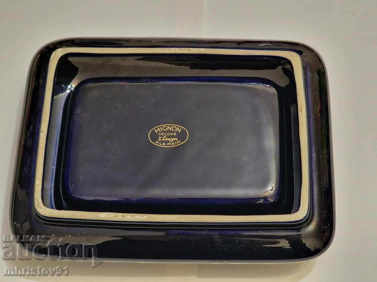 Auction luxury porcelain ashtray/decorative bowl Limoges Auction luxury porcelain ashtray/decorative bowl Limoges