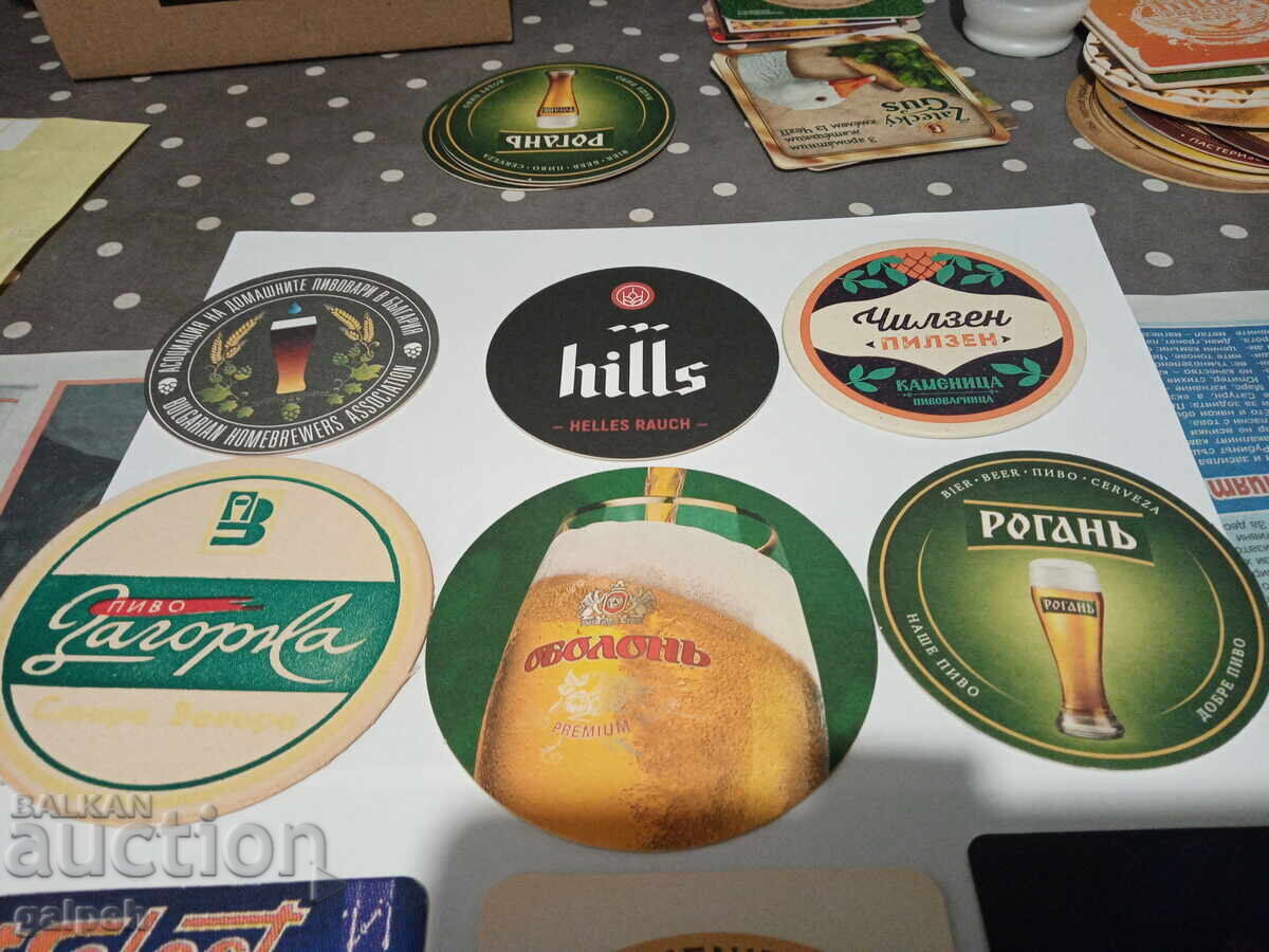 paltoane (BERE) - 10 buc. - 6 BGN cu preț 6.00 BGN | € 3.07