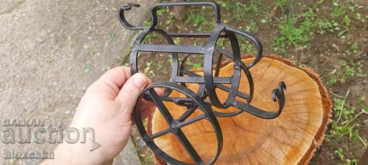 Стара стойка за бутилка с цена 25.00 лв. | € 12.78 Стара стойка за бутилка с цена 25.00 лв. | € 12.78