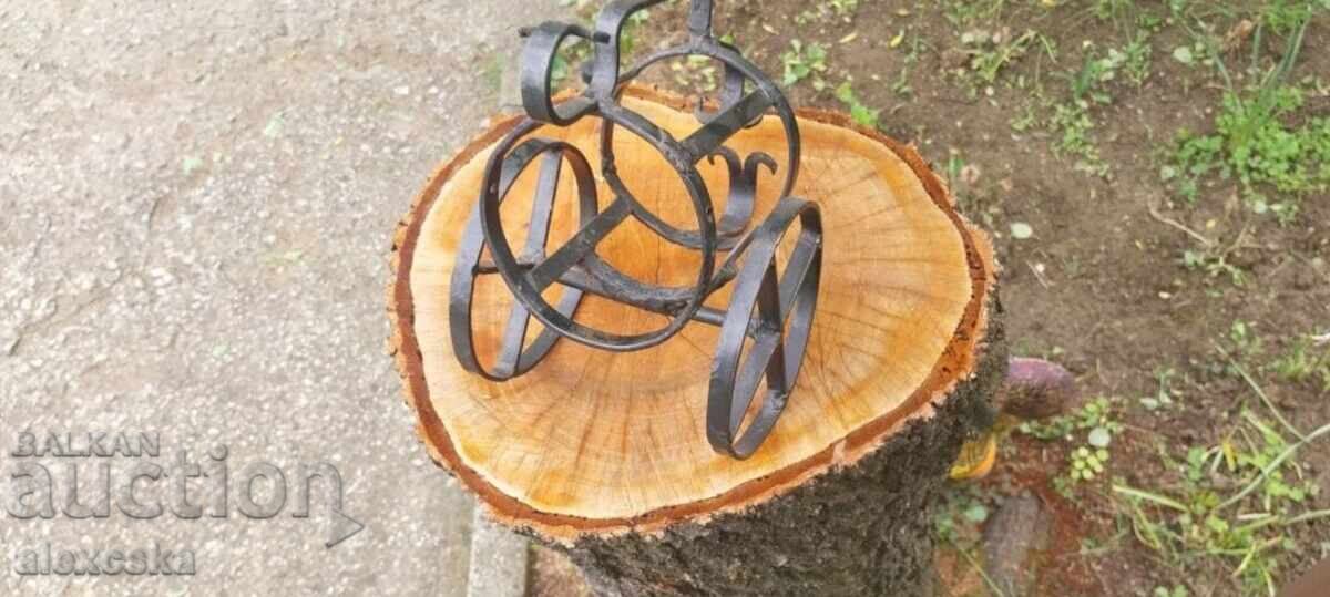 Аукцион Стара стойка за бутилка Аукцион Стара стойка за бутилка