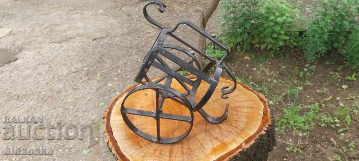 Доставка на Стара стойка за бутилка Доставка на Стара стойка за бутилка