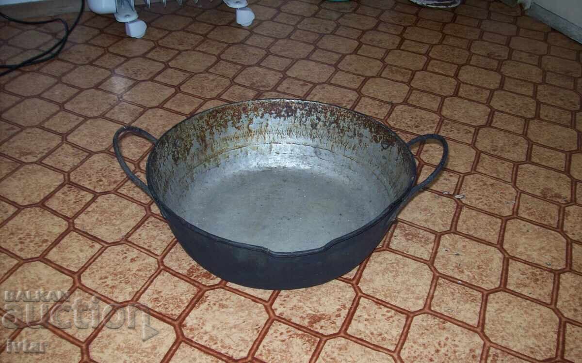 Copper vessel, pot, tray Copper vessel, pot, tray