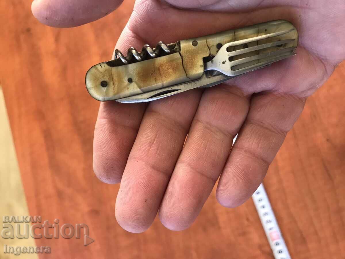 Delivery of FOLDING KNIFE, OLD BLADE, WOODEN HANDLE Delivery of FOLDING KNIFE, OLD BLADE, WOODEN HANDLE