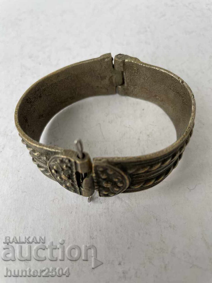 Brățară forjată, 6/5 cm, cu preț 34.95 BGN | € 17.87 Brățară forjată, 6/5 cm, cu preț 34.95 BGN | € 17.87