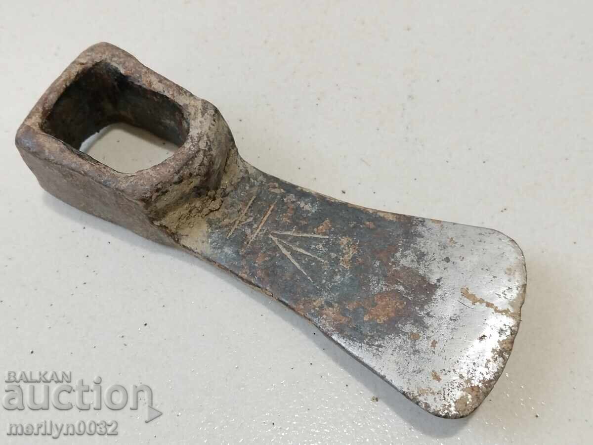 Forged hoe, tin hoe, agricultural wrought iron Forged hoe, tin hoe, agricultural wrought iron