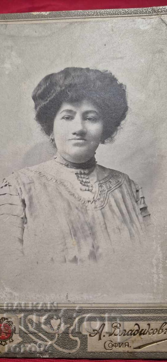 VLADIKOV - OLD PHOTOGRAPHY - CARDBOARD with price 26.99 BGN | € 13.80 VLADIKOV - OLD PHOTOGRAPHY - CARDBOARD with price 26.99 BGN | € 13.80