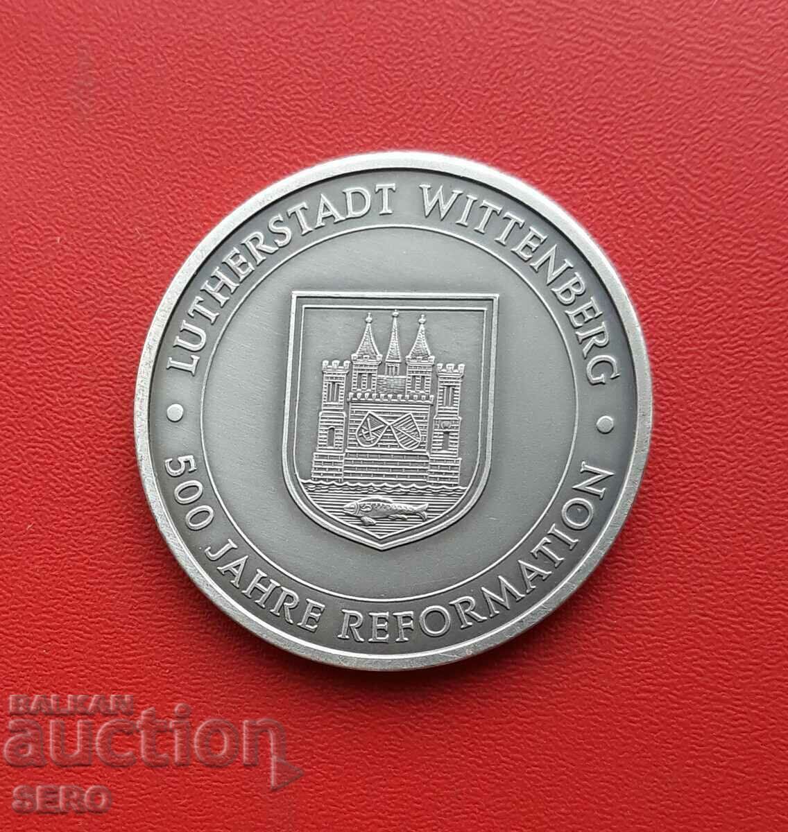 Germania-medalie din seria „500 de ani de Reforme” - M. Luther cu preț 1.50 BGN | € 0.77 Germania-medalie din seria „500 de ani de Reforme” - M. Luther cu preț 1.50 BGN | € 0.77