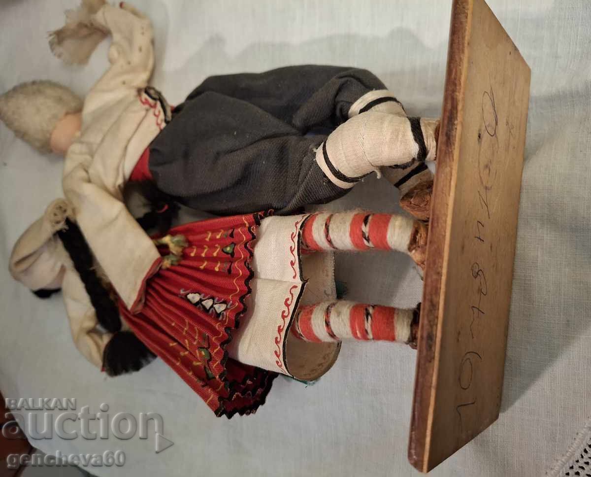 Decorative dolls in Bulgarian folk costume 1975 year, "Rachenitsa" - 6 Decorative dolls in Bulgarian folk costume 1975 year, "Rachenitsa" - 6