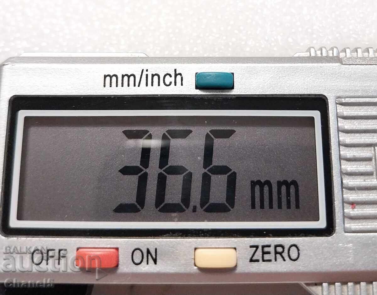 Auction NATURAL PURPLE AMETHYST SPIKE - (696) Auction NATURAL PURPLE AMETHYST SPIKE - (696)