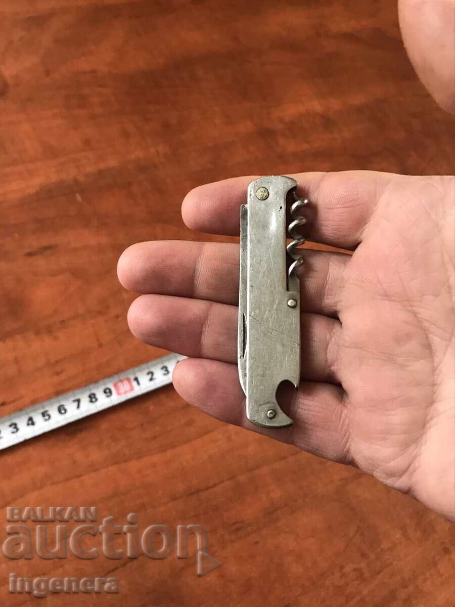 Delivery of FOLDING KNIFE, OLD SHARP BLADE, STEEL Delivery of FOLDING KNIFE, OLD SHARP BLADE, STEEL