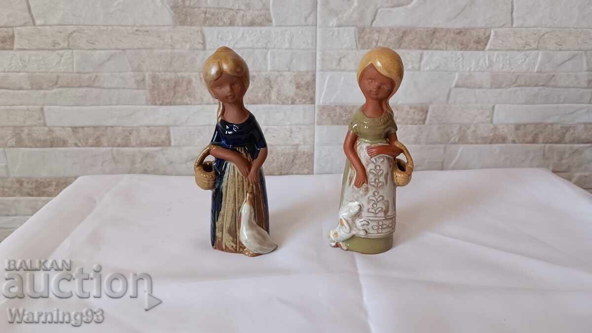 Two ceramic Japanese figures - Women - 5 Two ceramic Japanese figures - Women - 5