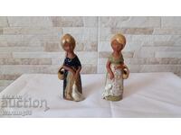 Two ceramic Japanese figures - Women