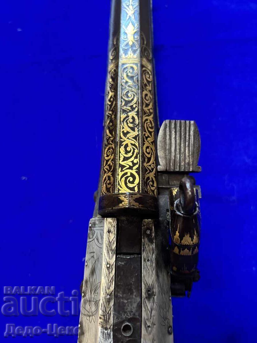 Shishane flintlock rifle with price 15000.00 BGN | € 7669.38 Shishane flintlock rifle with price 15000.00 BGN | € 7669.38